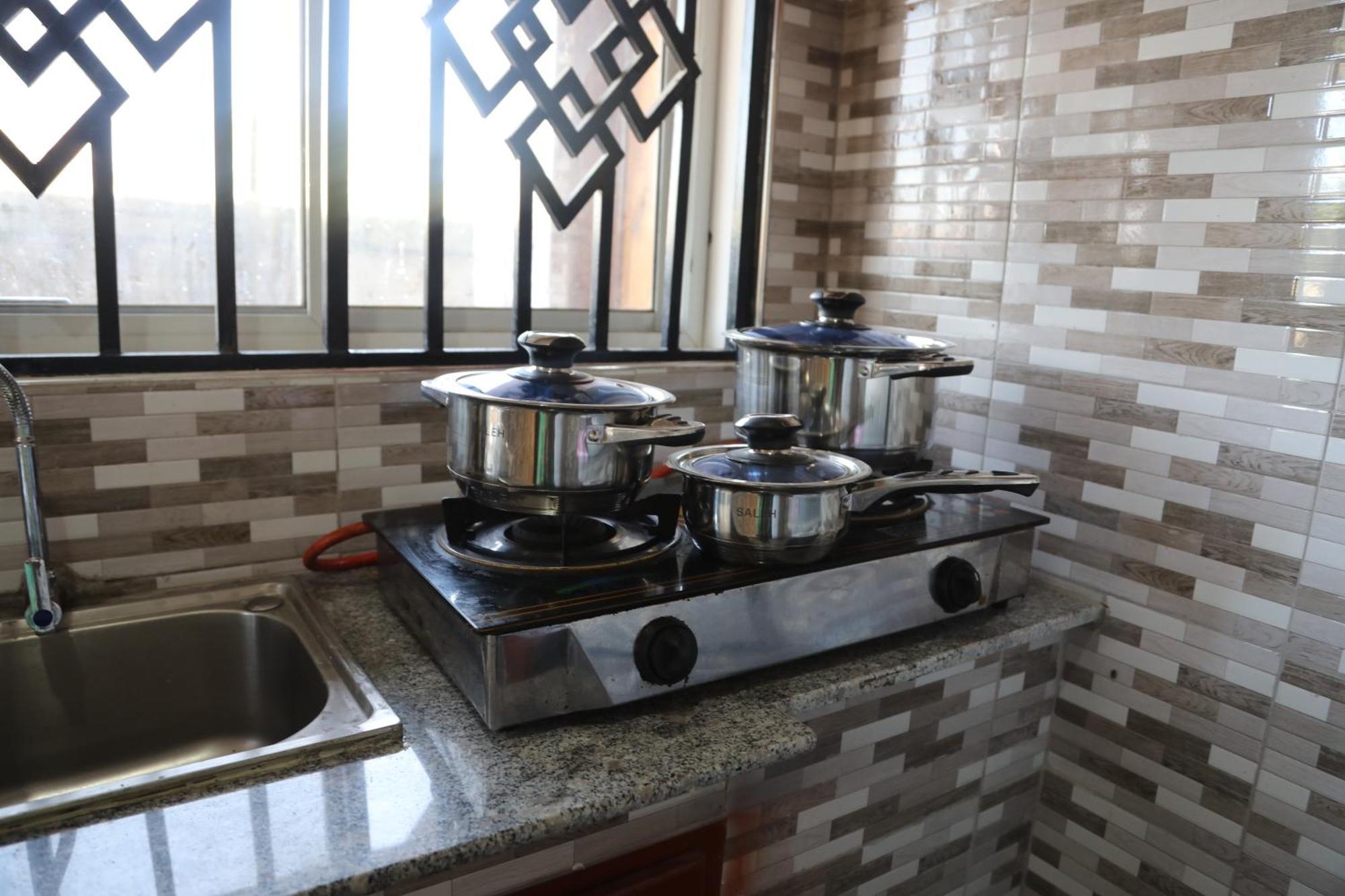 Pearl Lulu Modern Bnb Homestay Dar es Salaam Eksteriør billede