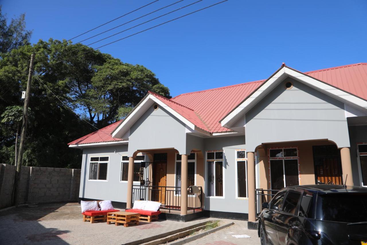 Pearl Lulu Modern Bnb Homestay Dar es Salaam Eksteriør billede